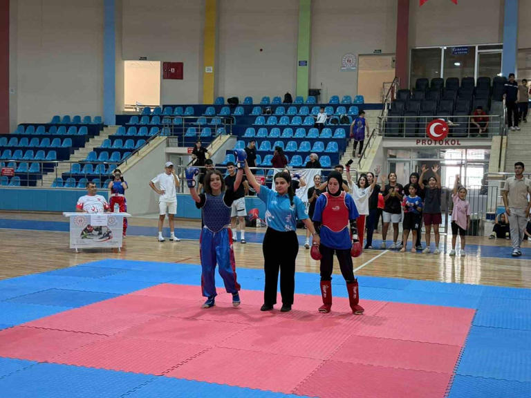 Wushu Kung Fu Bölge Şampiyonasında Elazığ rüzgarı: Sporcular 22 madalya Wushu Kung Fu Bölge Şampiyonasında Elazığ rüzgarı: Sporcular 22 madalya