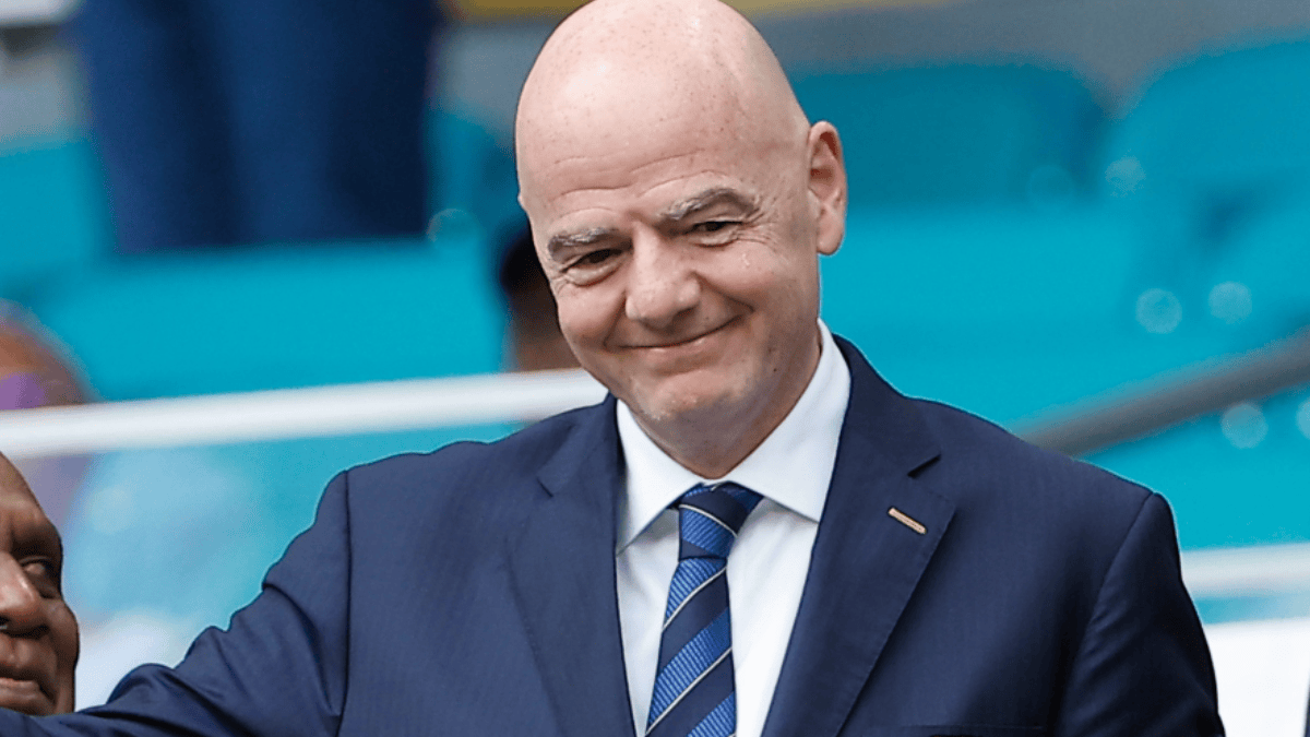 Gianni Infantino publica foto con Lionel Messi y hace insólito anuncio