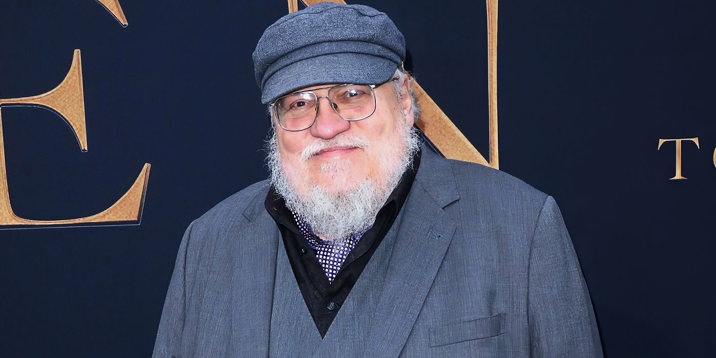 George R.R. Martin Confronted By Angry Fan at WorldCon, Told to Hand ...