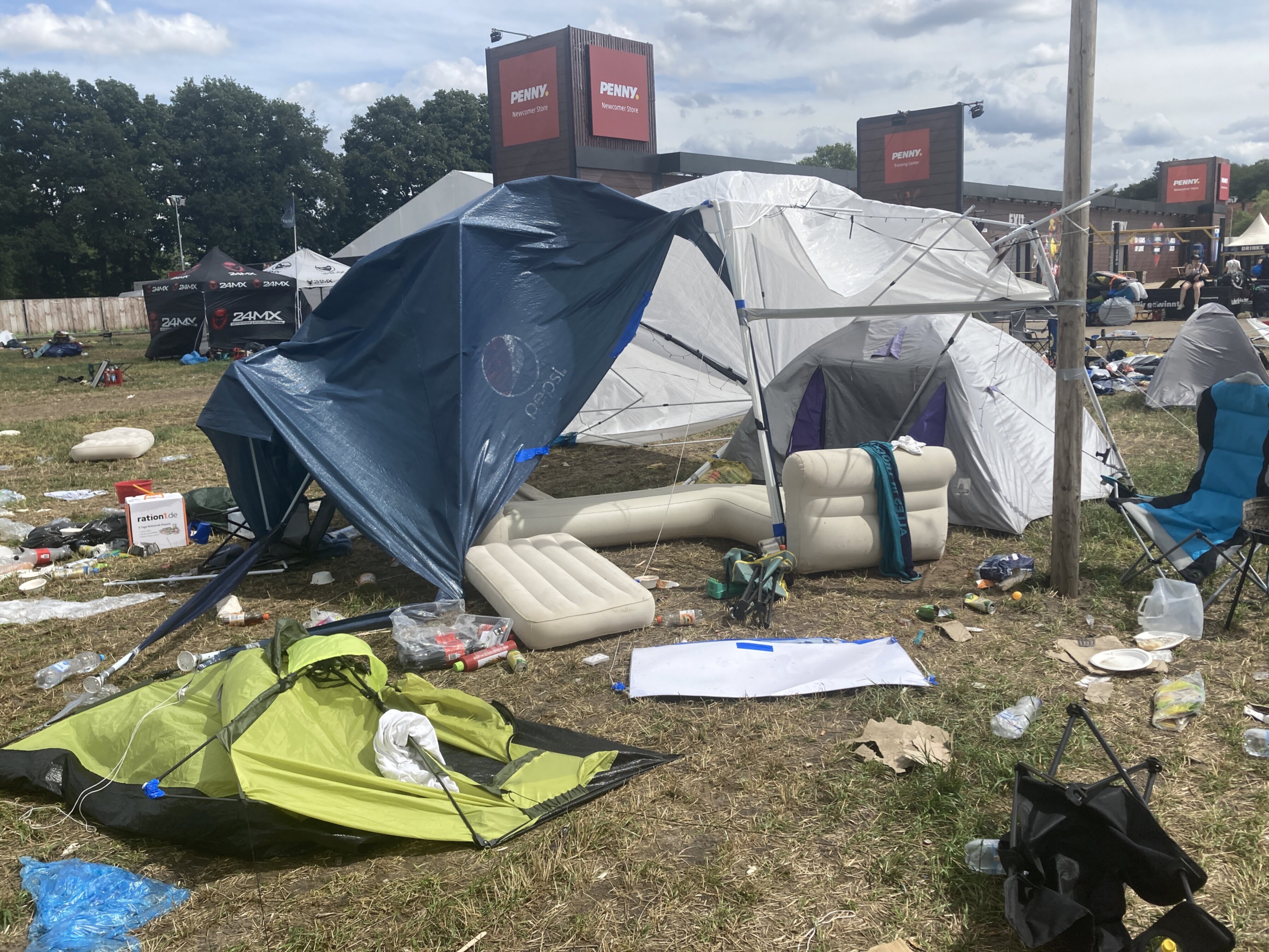 So sieht der Parookaville-Campingplatz nach der Abreise der Fans aus