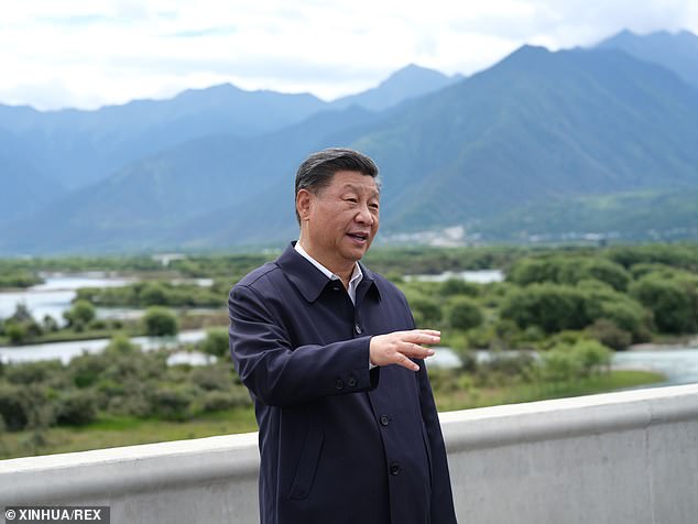 Chinese President Xi Jinping visits the Yarlung Zangbo River in Nyingchi, southwest China's Tibet Autonomous Region