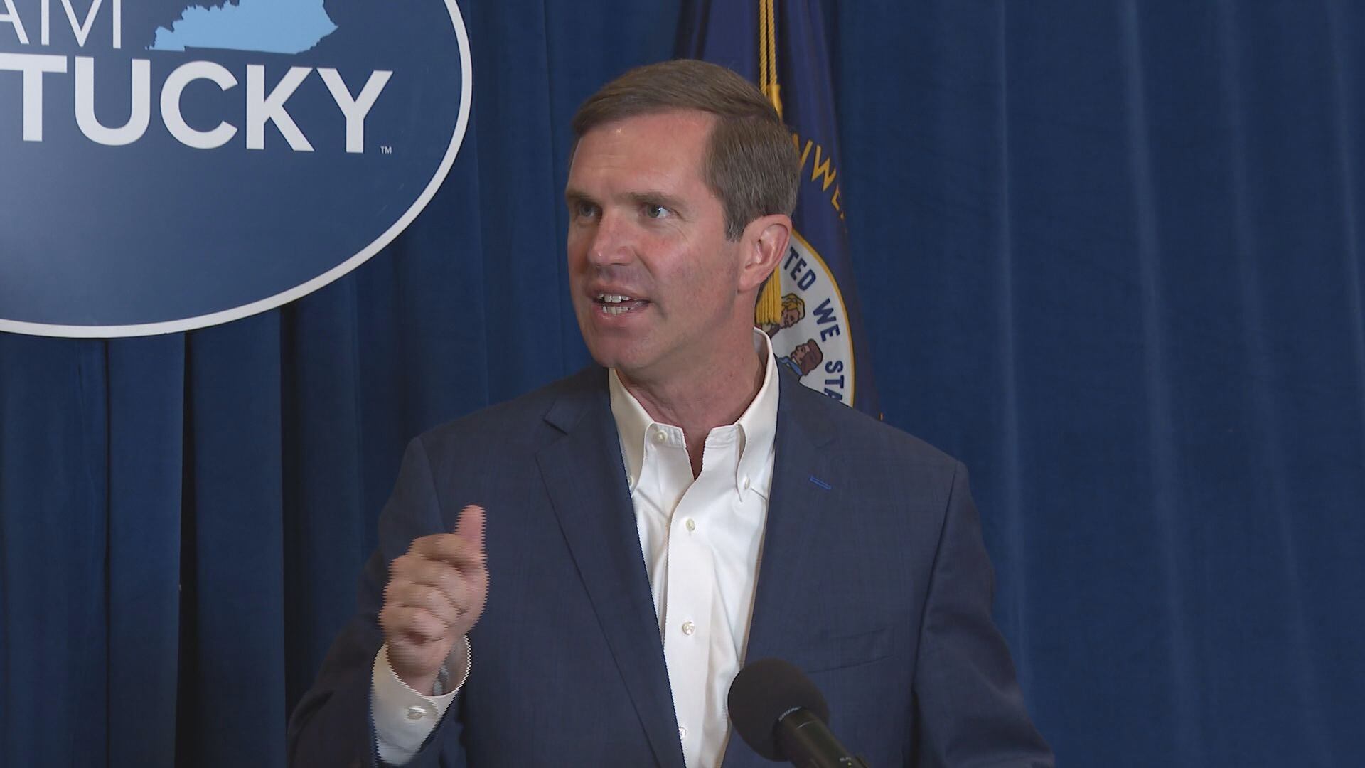 Governor Beshear vetoes House Bill 1, blocking federal school choice ...