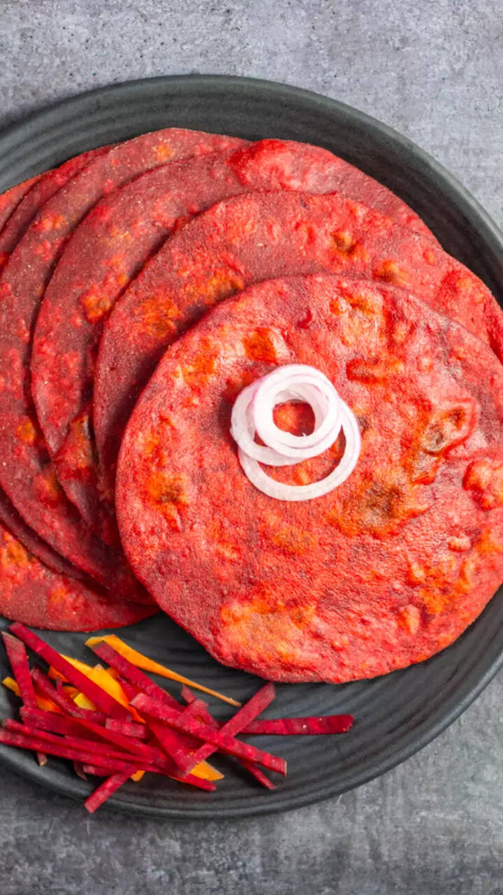 How to make Beetroot Stuffed Paneer Paratha in less than 15 minutes