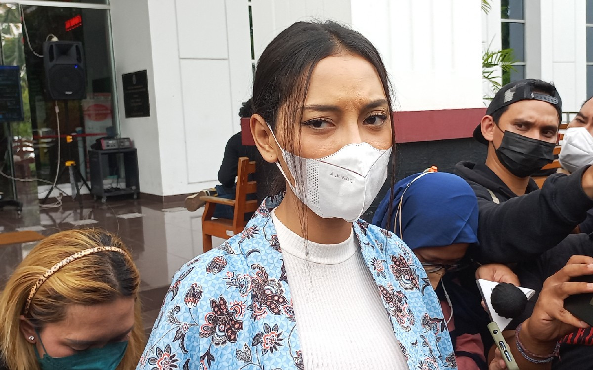 3 Berita Artis Paling Heboh: Erika Damai dengan DJ Panda, Aura Kasih Jadi Sorotan