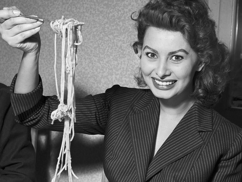 Sommer-Zitronen-Pasta: Wir haben Sophia Lorens Lieblings-Rezept – so geht&amp;#39;s