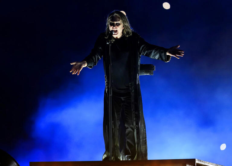 ozzy osbourne reunites with black sabbath for final concert