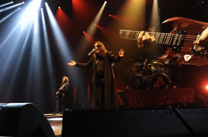 ozzy osbourne back to the beginning live stream