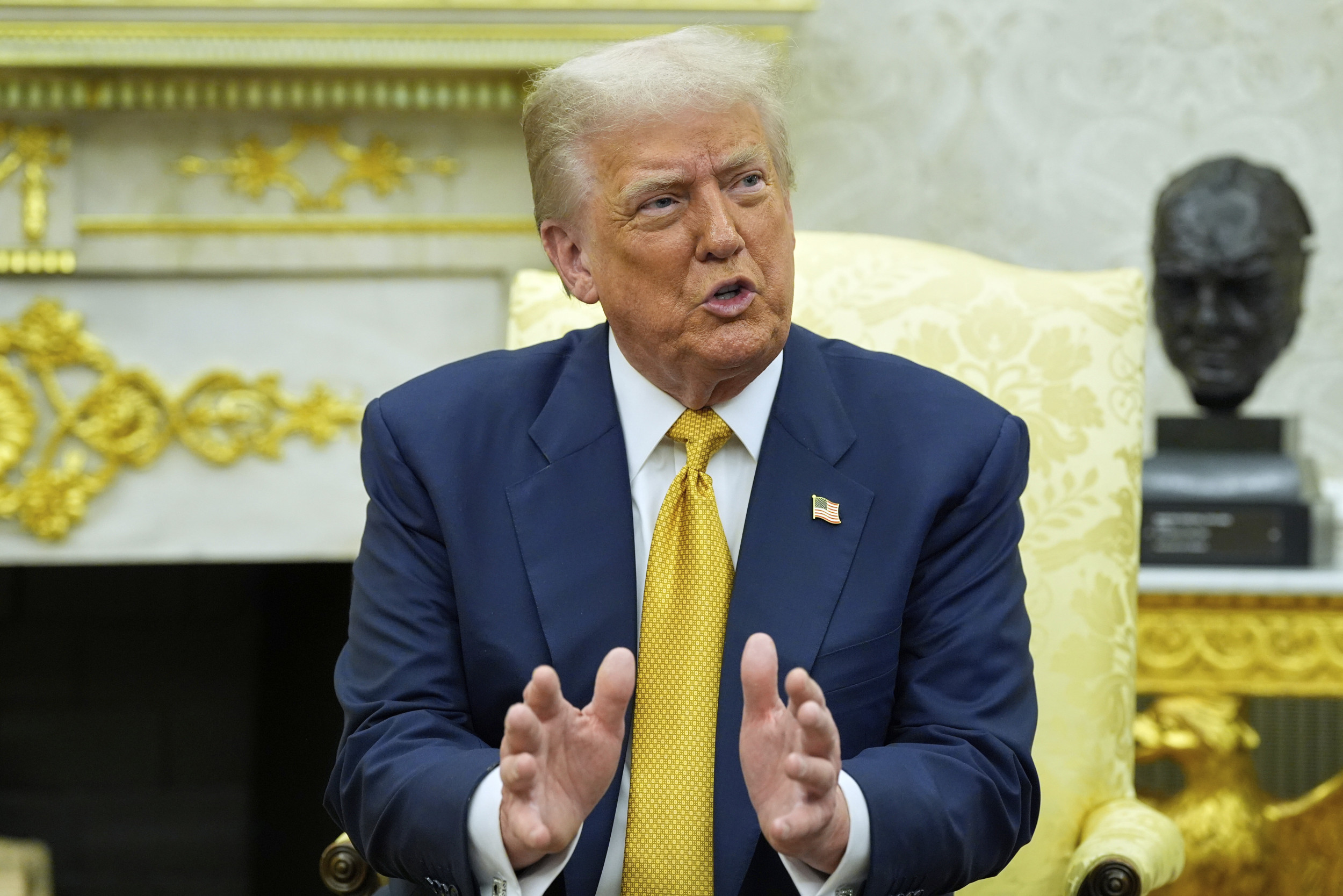 Donald Trump reacts to newlysurfaced photos with Jeffrey Epstein