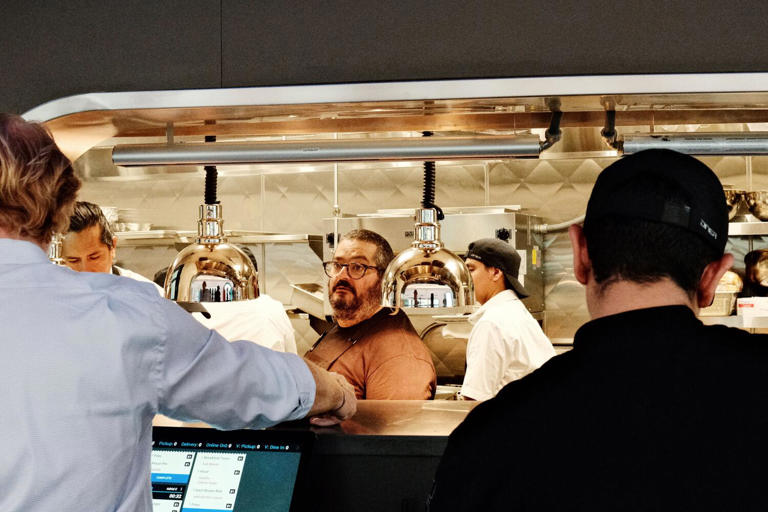 Tesla Diner chef and co-operator Eric Greenspan in the kitchen of the restaurant. ((Stephanie Breijo / Los Angeles Times))