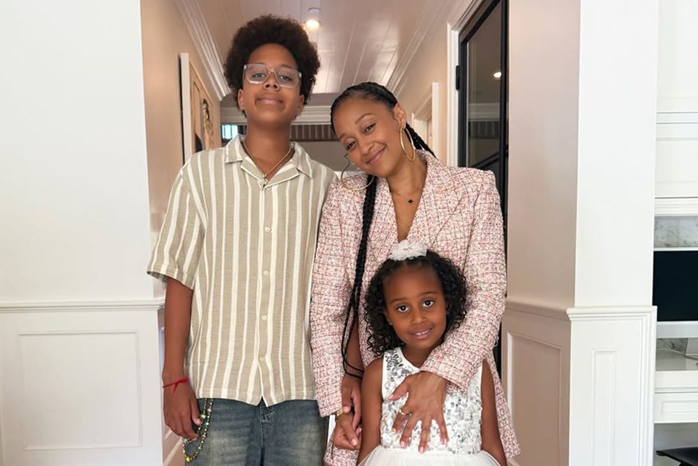 Tia Mowry Speaks Out Against Backlash from Calling Herself a Single Mom(02)