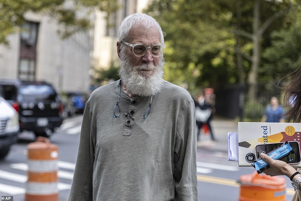 David Letterman's swipe at CBS over Colbert cancellation