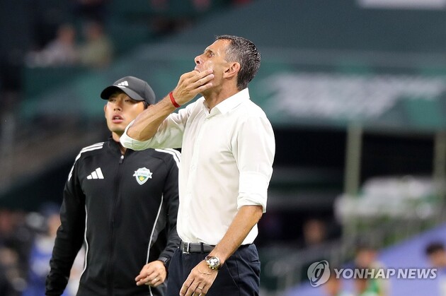 전북현대 송범근 선방 장면