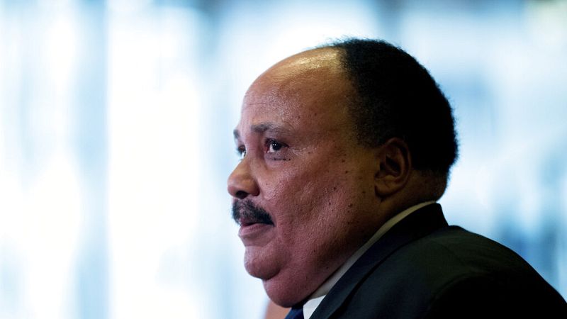 Trump administration releases 240,000 pages on FBI surveillance ...