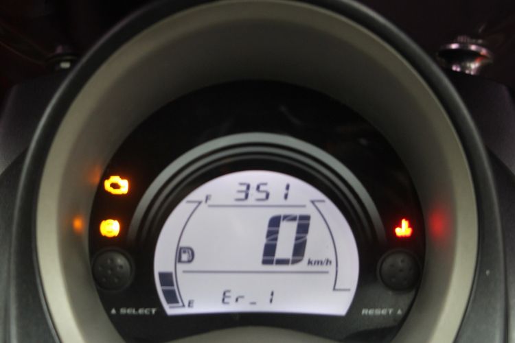 Check Engine Yamaha NMAX Nyala Setelah Ganti Aki? Ini Penyebabnya