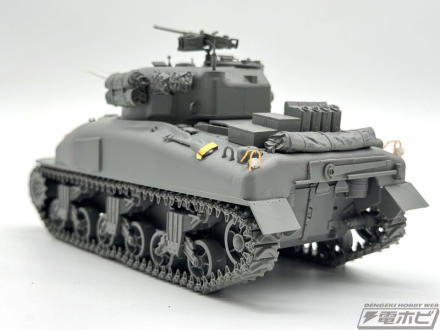 １／３５アメリカ軍シャーマン後期型戦車プラモデル完成品 アメリカ軍戦車「M4A1シャーマン 後期型」の1/35スケール