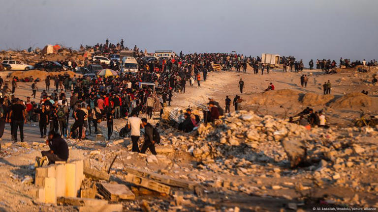 Mais de mil palestinos foram mortos em centros de distribuição de ajuda