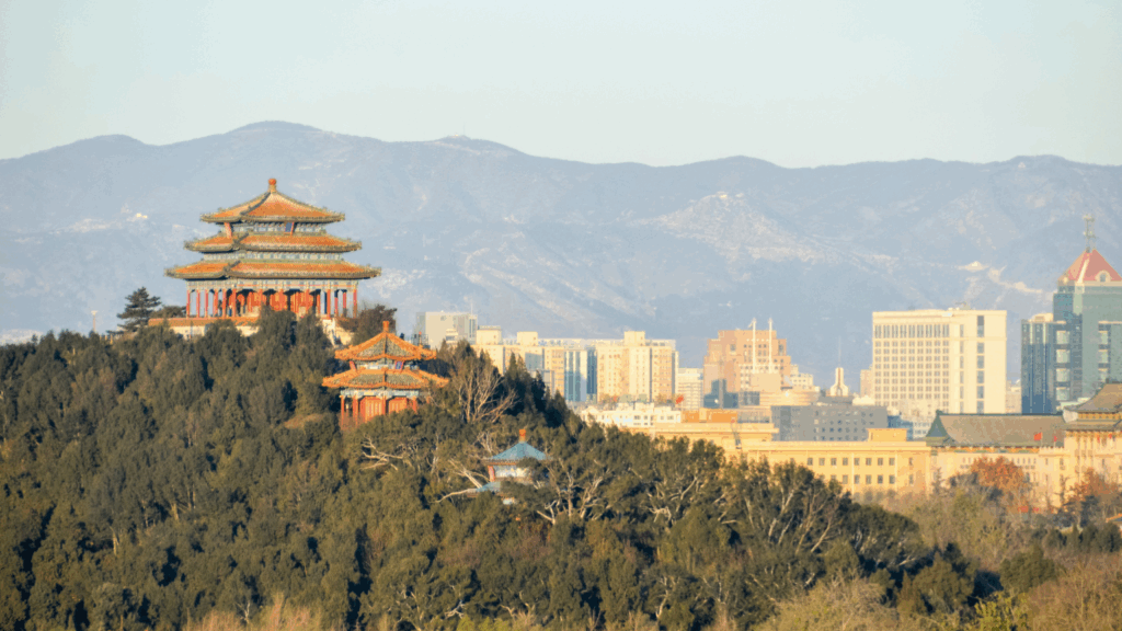 Sharon Osbourne breaks down in tears at Ozzy's funeral