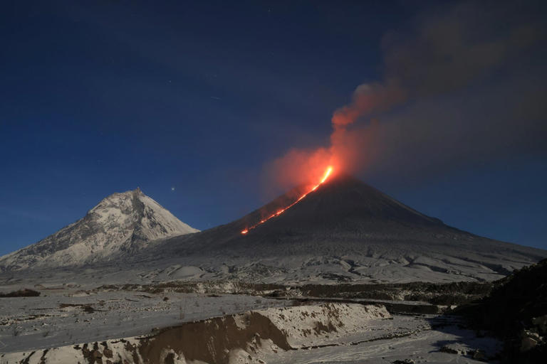 How long after an earthquake is there a tsunami warning