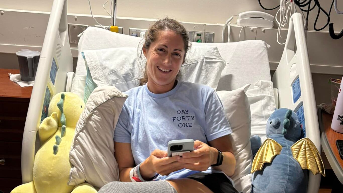 Community rallies behind LSU coach after jet ski accident leads to(01)