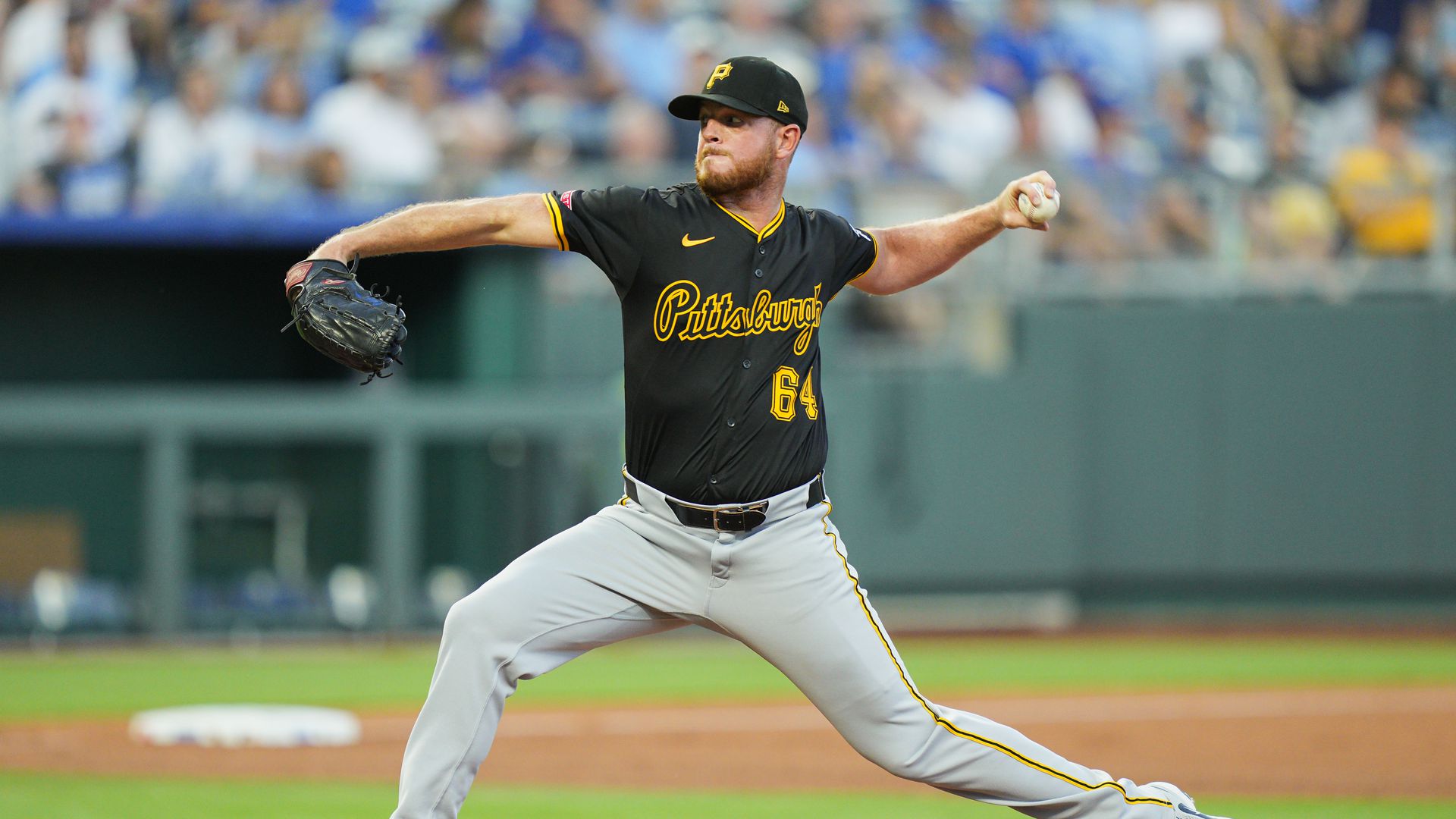 Mariners acquire left-handed reliever Caleb Ferguson from Pirates