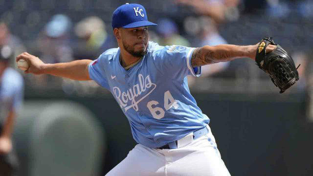 Mets acquire star closer Ryan Helsley from Cardinals