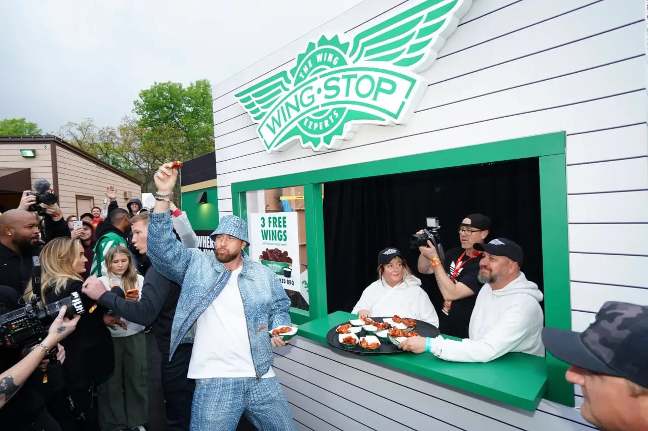 Wingstop Soars 27% On Upgraded Growth Outlook Retail Turns Extremely Wingstop Soars 27% On Upgraded Growth Outlook Retail Turns Extremely