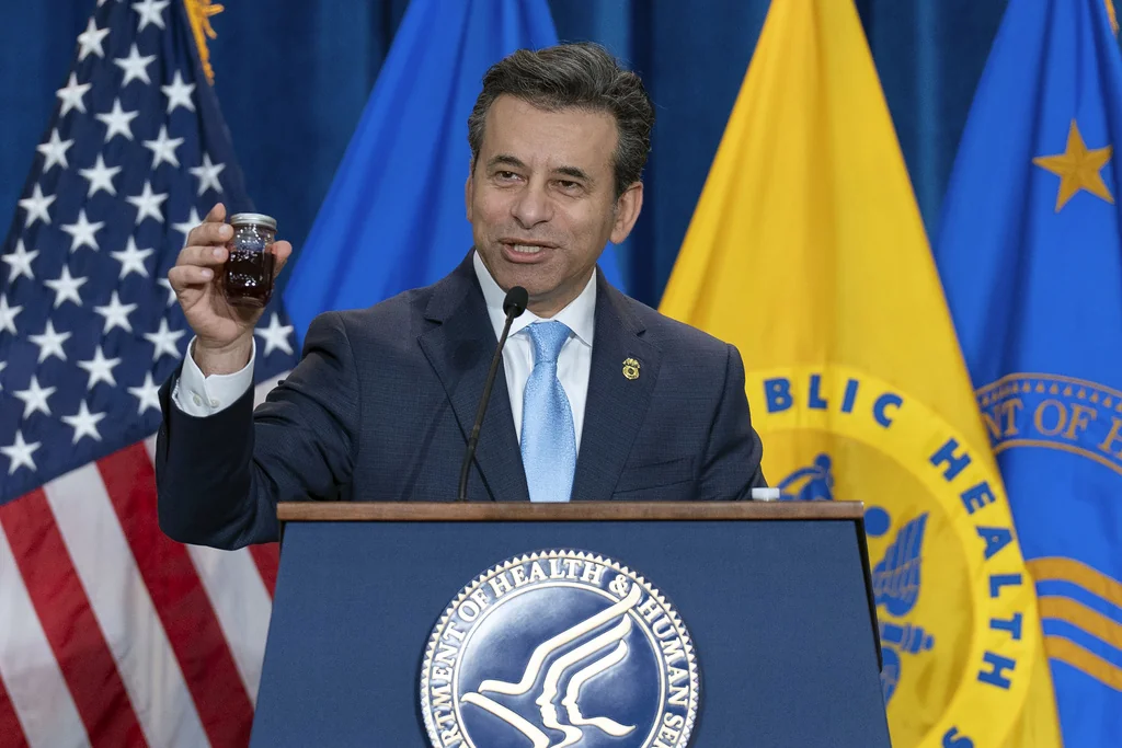 FDA commissioner predicts ‘record’ drug approvals this year