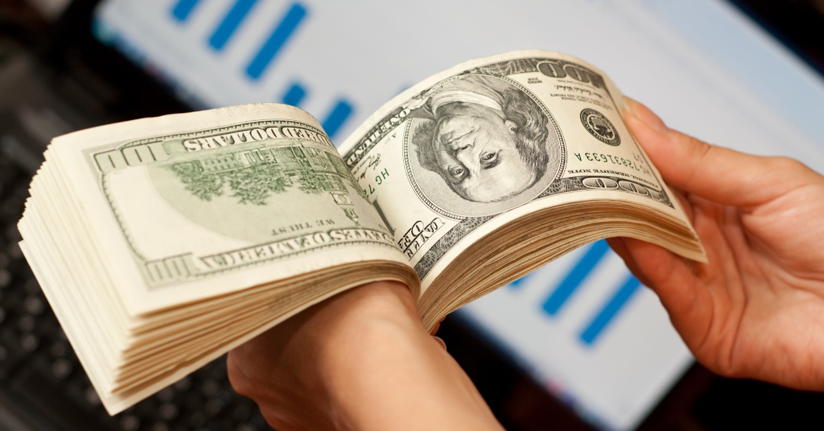 10 Controversial Opinions That Dave Ramsey Swears by (Do You Agree?)(02)
