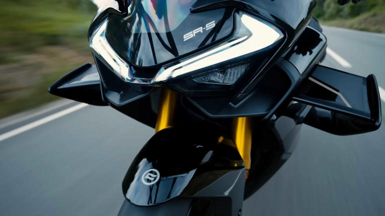 H CFMoto's New Inline-Four Sports Bike Is The Honda CBR