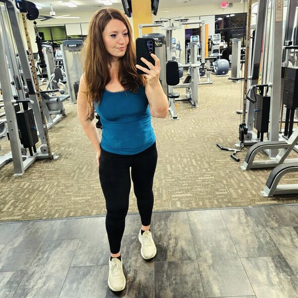 Woman lost 310lbs without weight loss injections now faces life ...