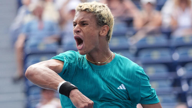 Gabriel Diallo reaches 3rd round at National Bank Open Gabriel Diallo reaches 3rd round at National Bank Open
