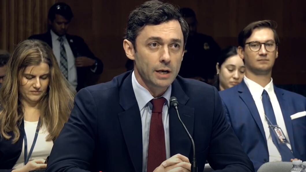 Ossoff says ICE wrongly blocking leaders’ access to detention sites