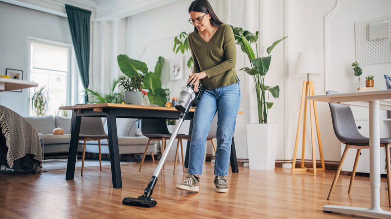Our Deep Cleaning Checklist To Make Every Room In Your Home Sparkle