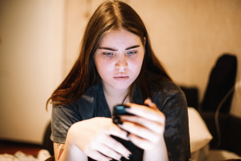 These Text Message Scams from Unknown Numbers Are Not so Innocent