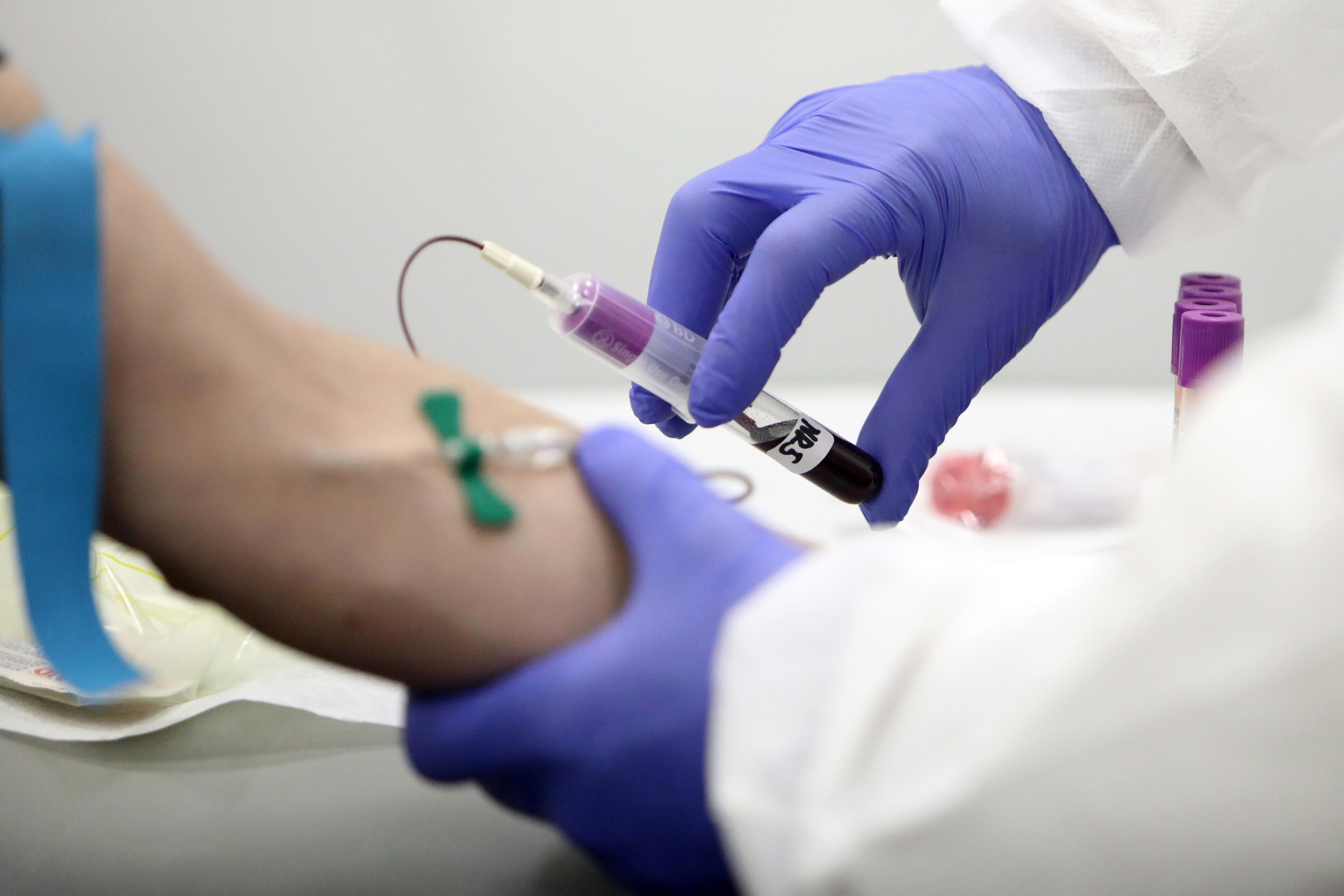 donate-blood-in-ny-amid-blood-shortage-how-to-get-free-beer-ice