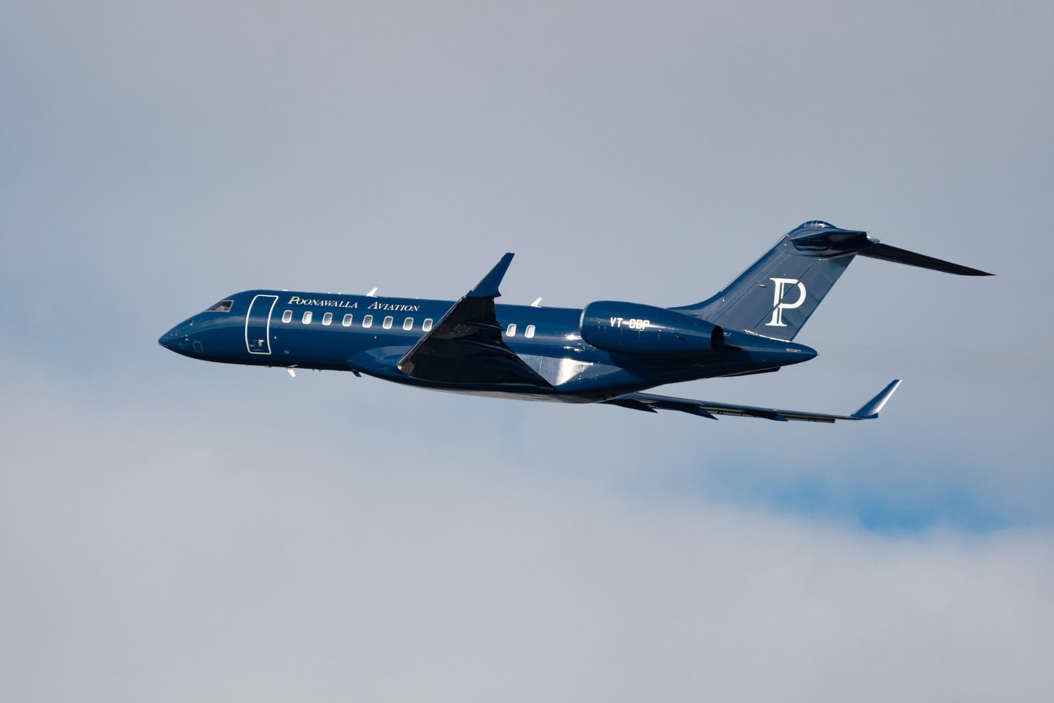 Saudi Arabia's The Helicopter Company signs LOI for up to 60 Bombardier business jets