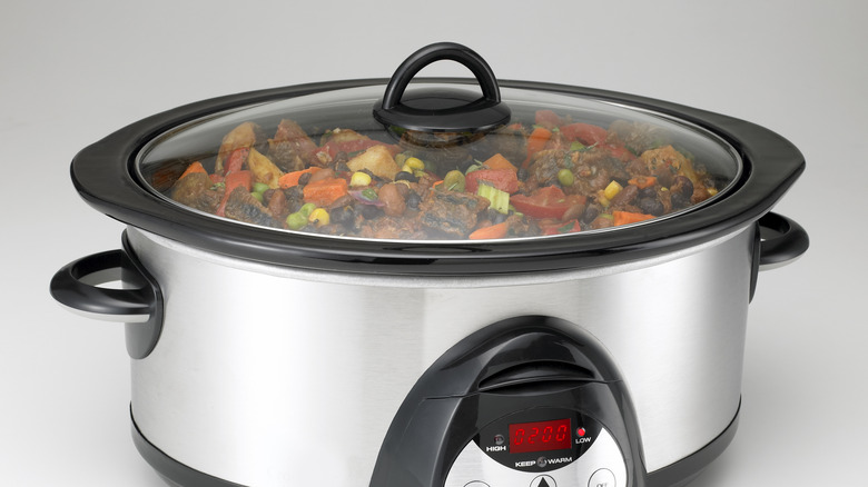 Tips for Using a Slow Cooker for Soups: Easy & Flavorful Secrets