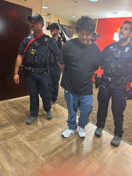 26-year-old creep with violent past caught abducting girl, 3, from mall ...