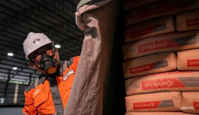 Industri semen kena dampak kenaikan harga plastik