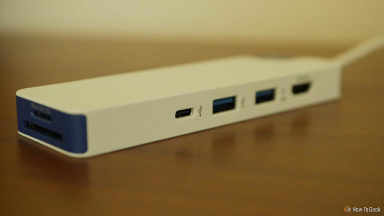 Blue, black, or red? What your USB port colors actually mean