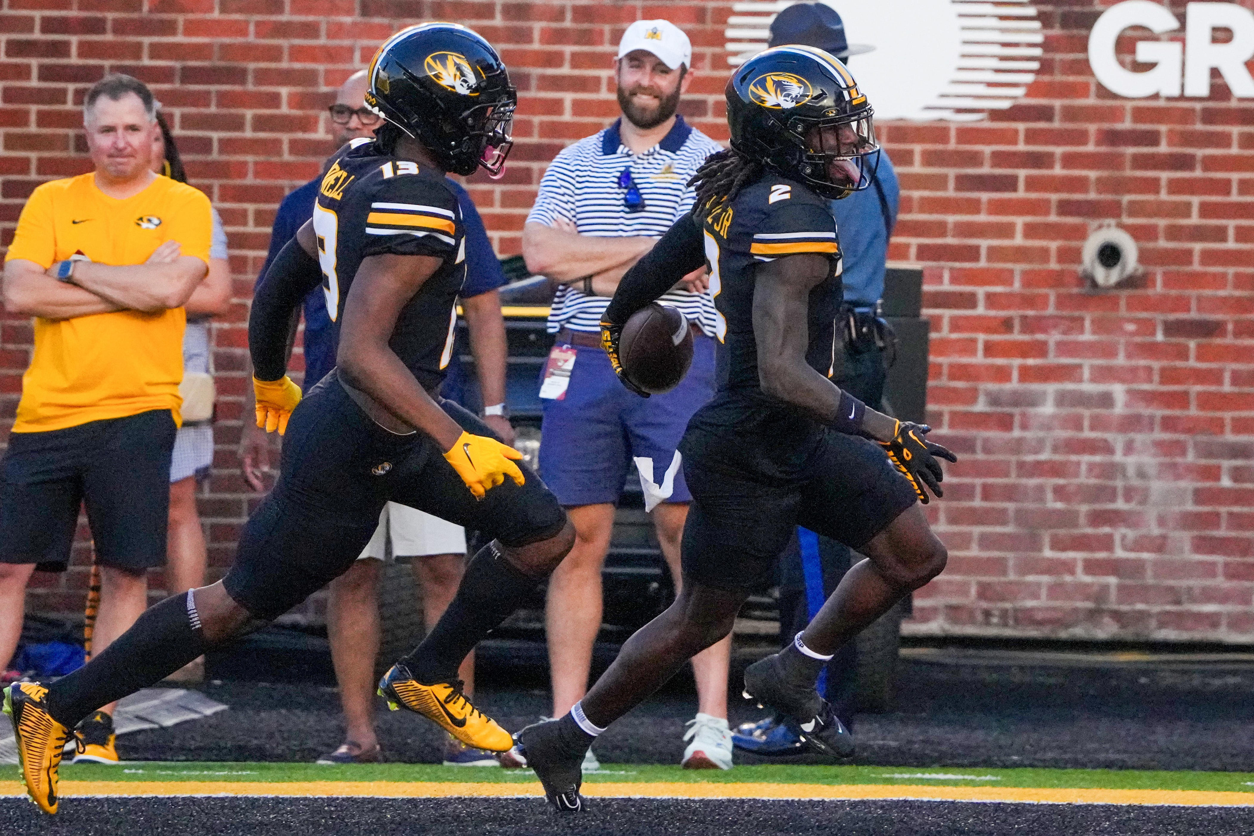 Missouri football depth chart projection: Who’s in line to start after ...