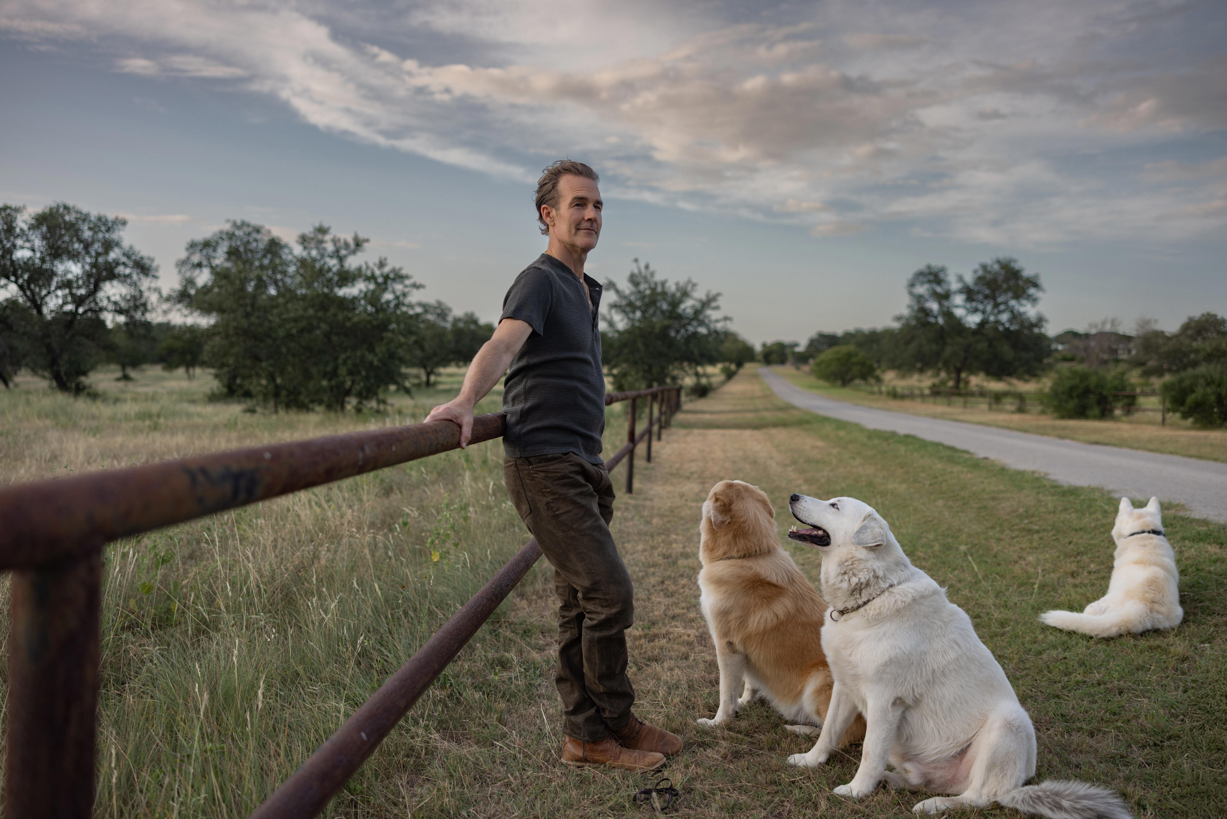 James Van Der Beek, beloved 'Dawson's Creek' star who had colon cancer ...
