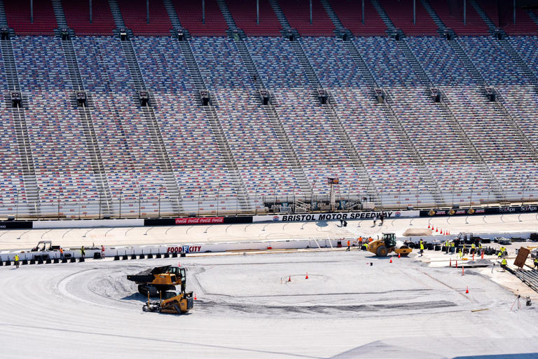 2025 MLB Speedway Classic: How to watch Atlanta Braves vs. Cincinnati ...