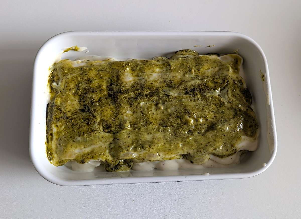Überbackene cannelloni mit cremigem pesto: das einfache und leckere rezept