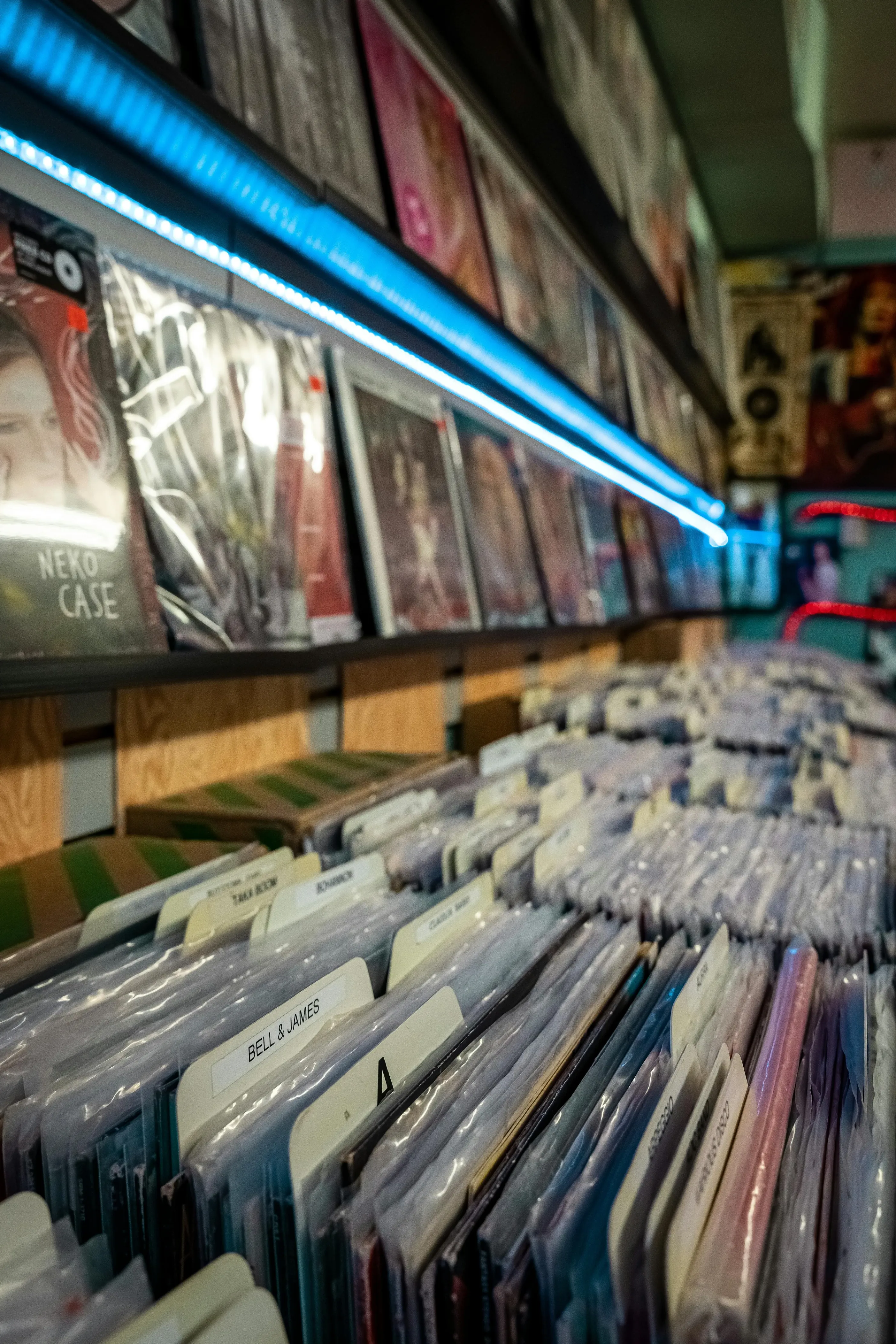 15 ’90s Record Store Chains That Disappeared