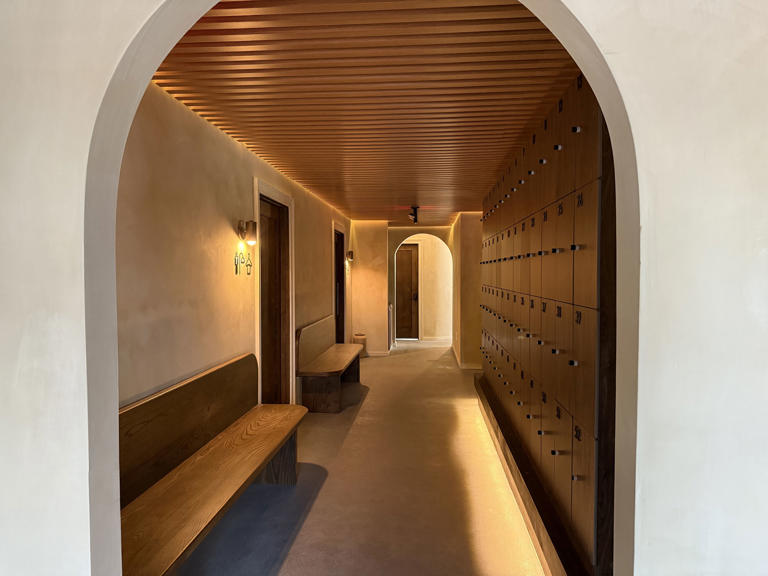 洋書 BATH HOUSE NIGHTS Bathhouse Flatiron (Manhattan) | Sauna & More — Bathhouse