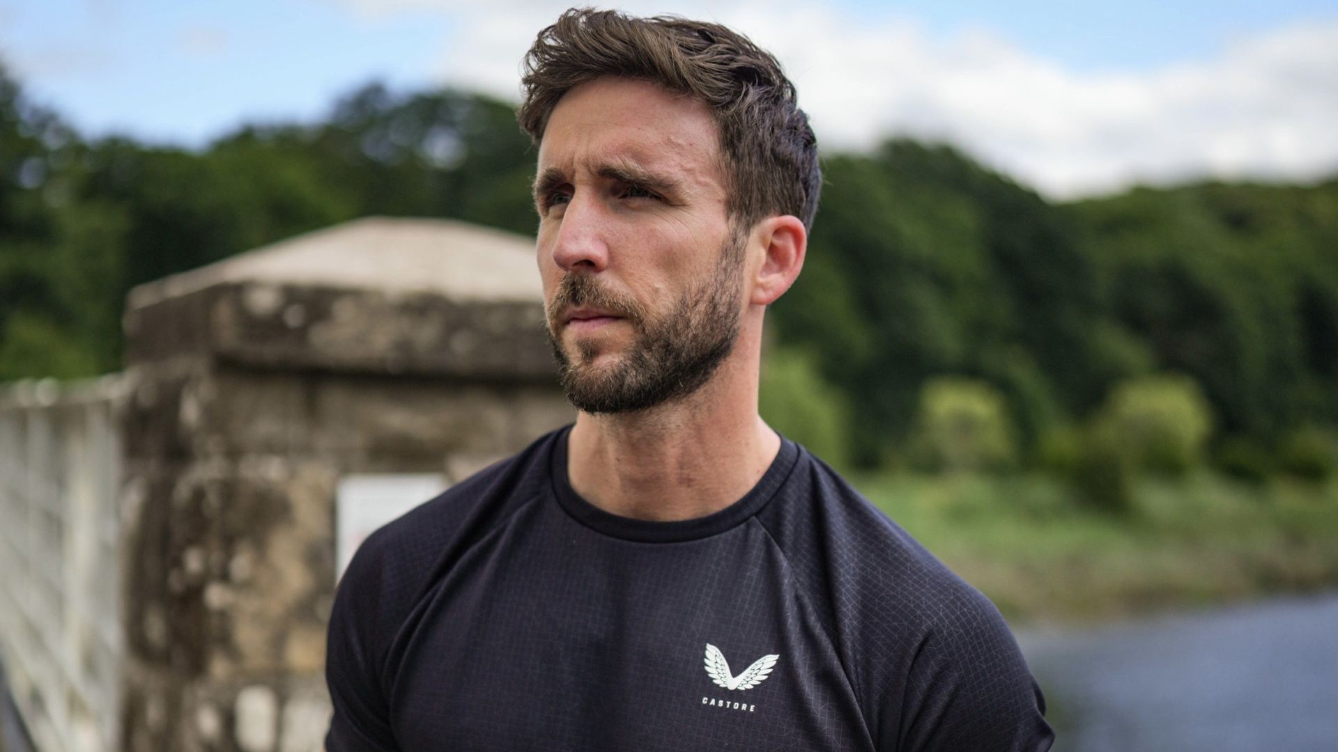 James Stirling, Qualified PT, debunks 5 'intimidating' weight-training ...