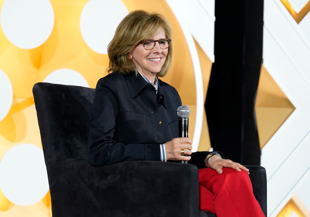 Für die Filme „Baby Boom“ (1987) und „Der Soldat Benjamin“ (1980) erhielt Nancy Meyers eine Nominierung für den Golden Globe und den Oscar