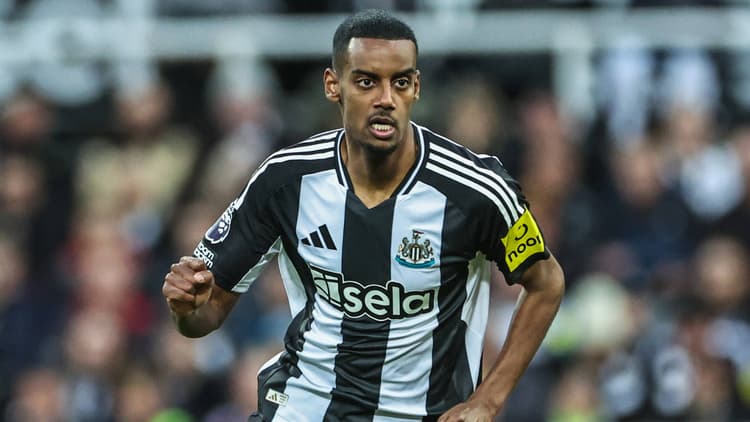 Alexander Isak: Newcastle legend Alan Shearer breaks silence on transfer  controversy
