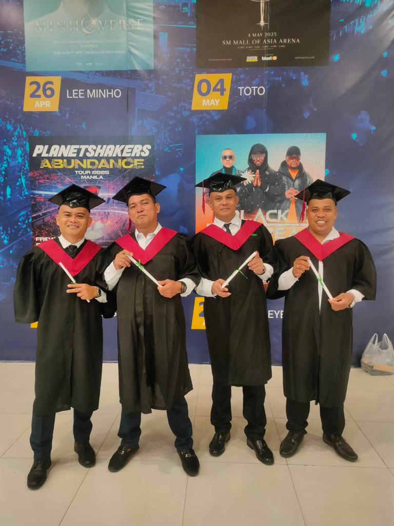 From guarding gates to earning degrees: 2 security guards prove it #39 s From guarding gates to earning degrees: 2 security guards prove it #39 s